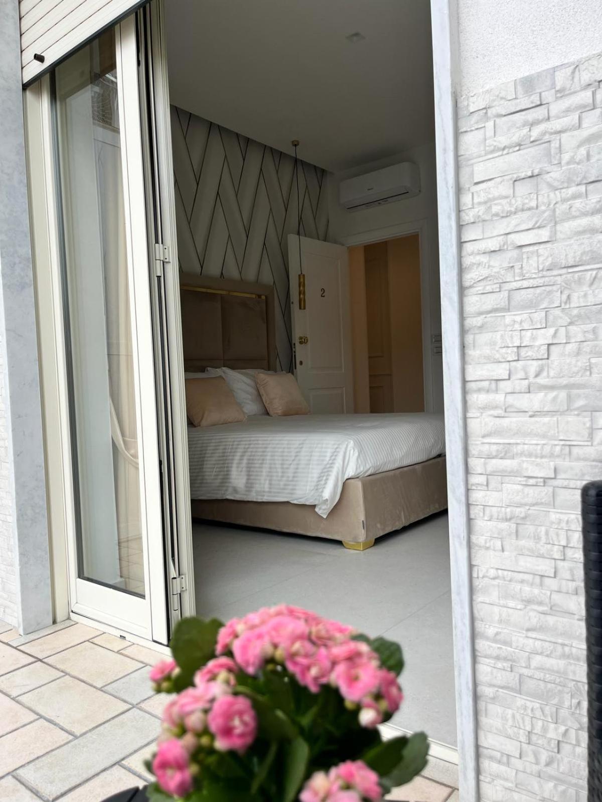 Luxury Masaniello Hotell Neapel Exteriör bild